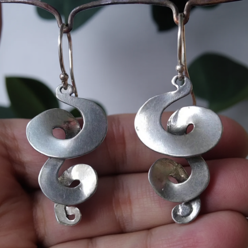 Vintage Spiralförmige Silber-Ohrringe