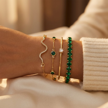 Goldenes Smaragd-Armband-Set