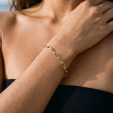 Eloise Gold Büroklammer Armband