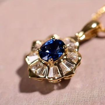 Goldkette Blaue Nacht