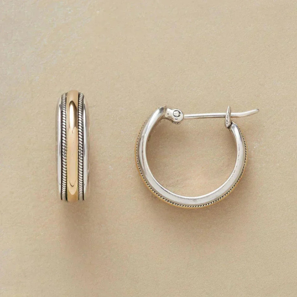Silberne Creolen mit Vintage Goldener Linie