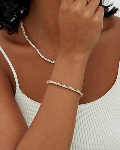 Goldenes Tennisarmband mit Moissanit