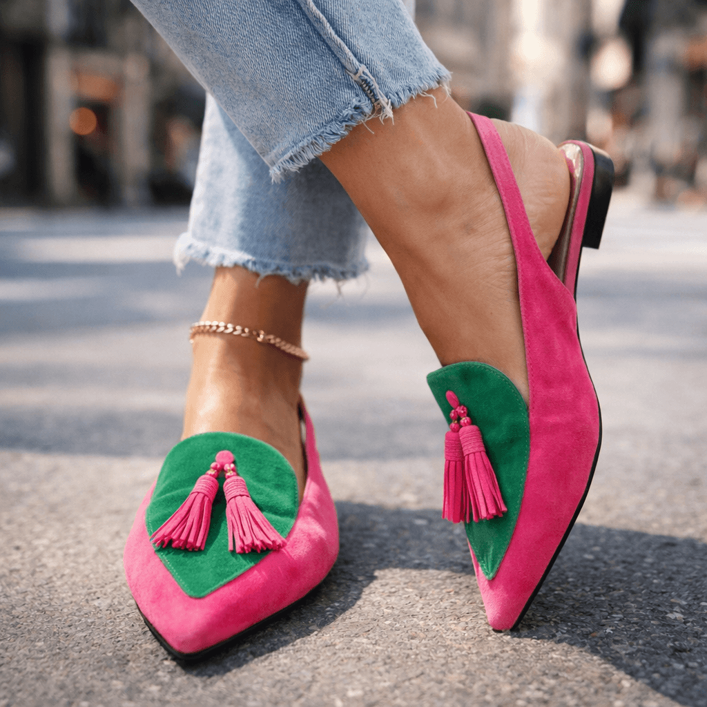 Nexoria - Elegante Bicolor-Damenmules mit trendigen Bommeln