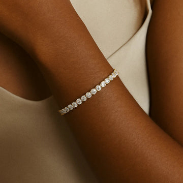 Goldenes Tennisarmband mit Moissanit
