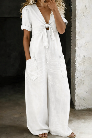 Maya | Jumpsuit mit V-Ausschnitt und kurzen Ärmeln
