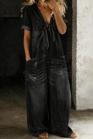 Maya | Jumpsuit mit V-Ausschnitt und kurzen Ärmeln