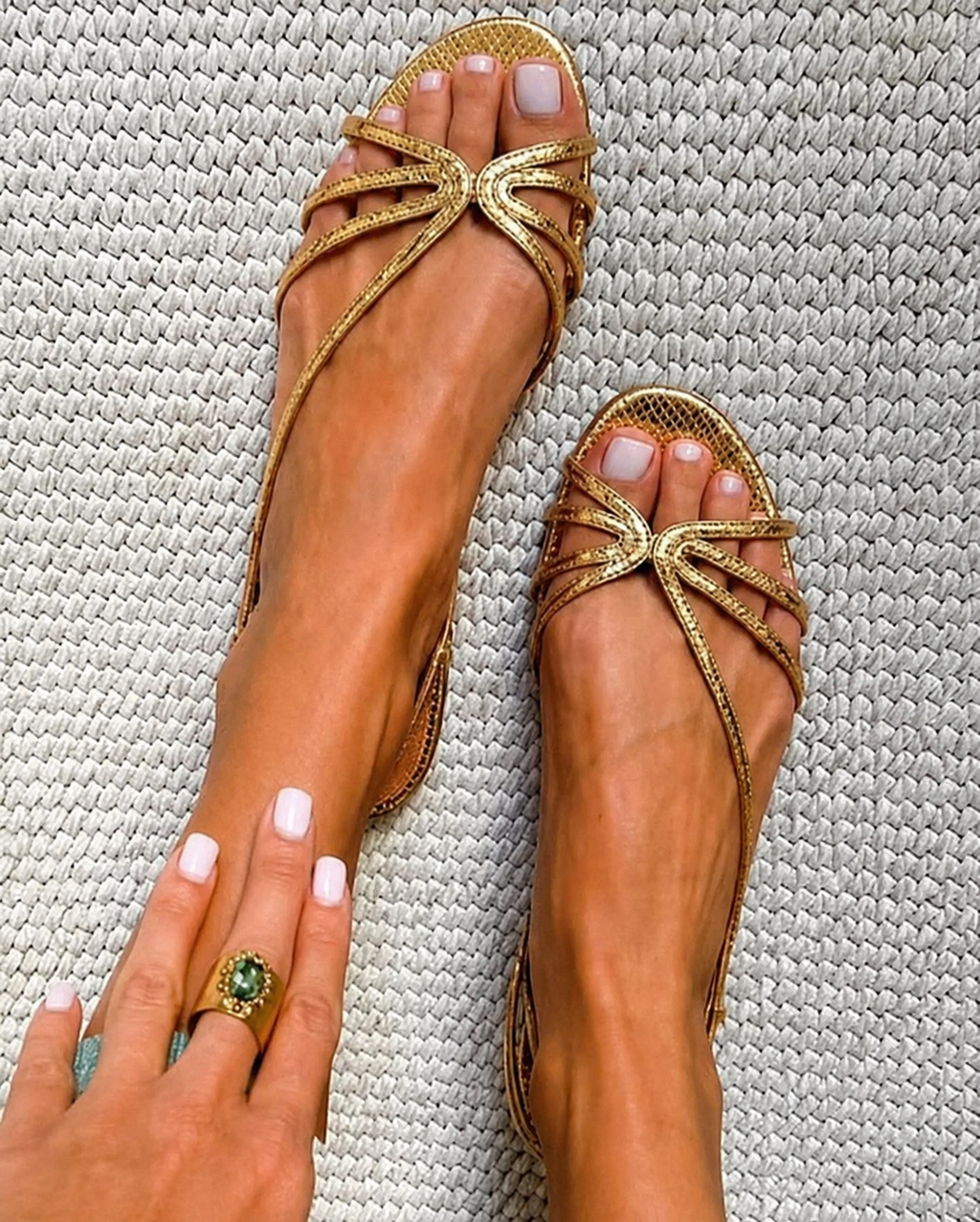 Ginevra | Goldene Sandalen Sommereleganz