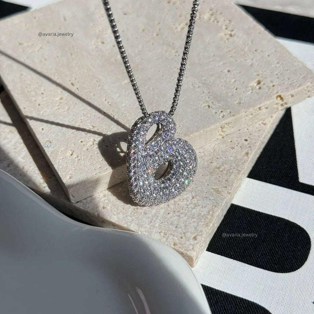 Initialen-Diamantkette mit Blasenschrift