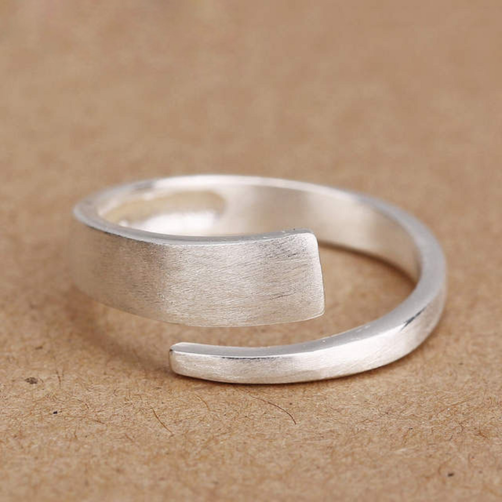 Verstellbarer schlichter Ring aus 925er Silber