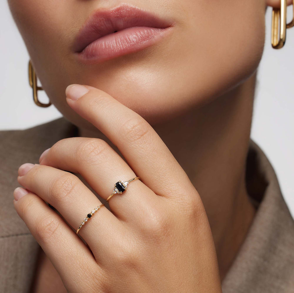 Schwarzer Spinell Baguette-Ring