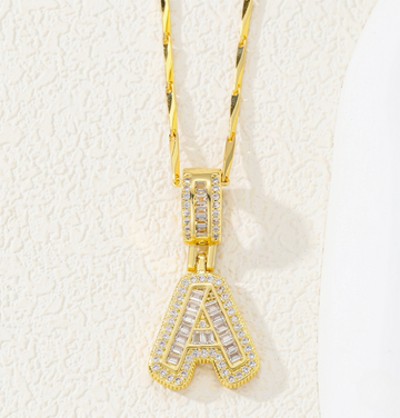 Goldketten-Set mit Pavé-Initial