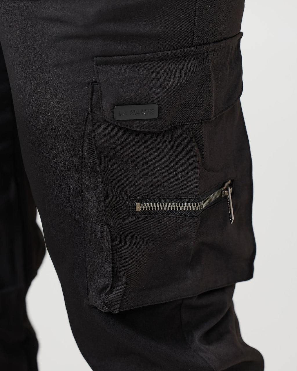 Schwarze Cargo-Hose