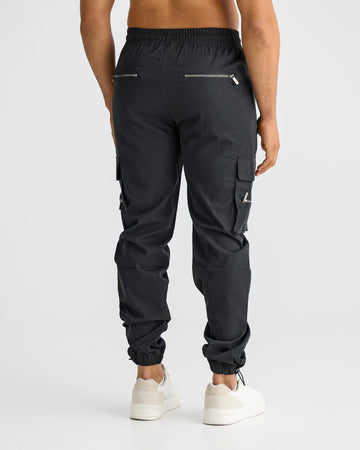 Schwarze Cargo-Hose