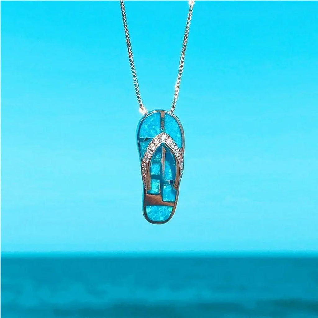 Halskette mit Flip-Flop-Anhänger in Silber mit blauem Opal