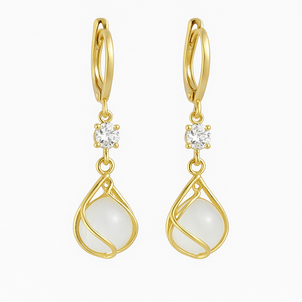 Goldene Hänge-Ohrringe mit weißem Opal