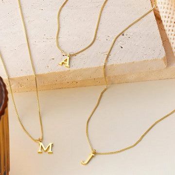 Therese Buchstaben Initial Gold Kette