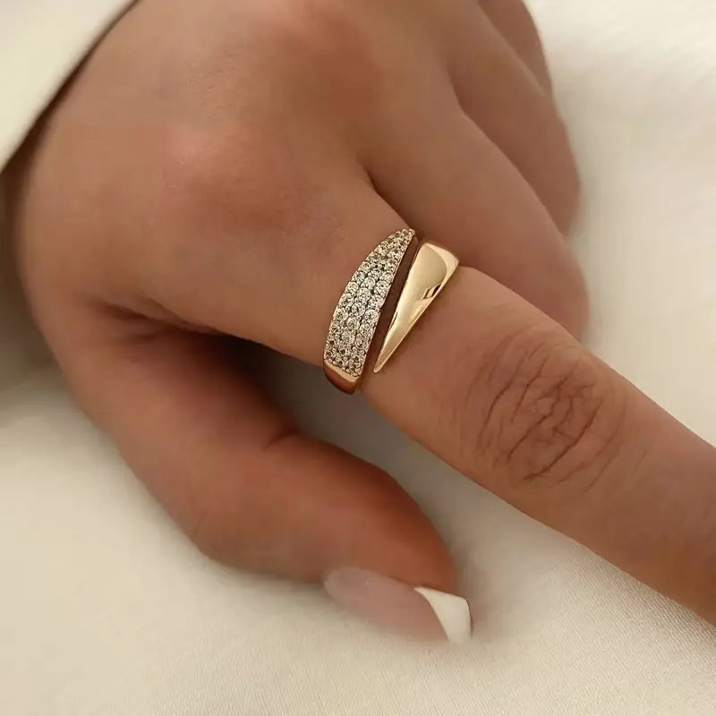 Eleganter Ring mit funkelnden Steinen (1+1 GRATIS)