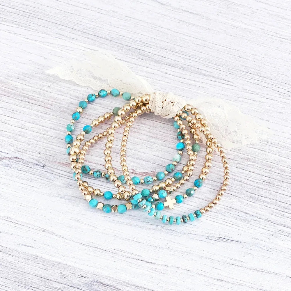 Auffälliges Türkis-Charm-Armband