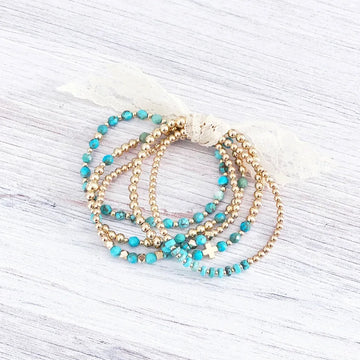 Auffälliges Türkis-Charm-Armband