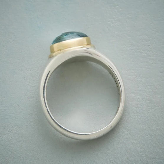 Grüner Diamantring