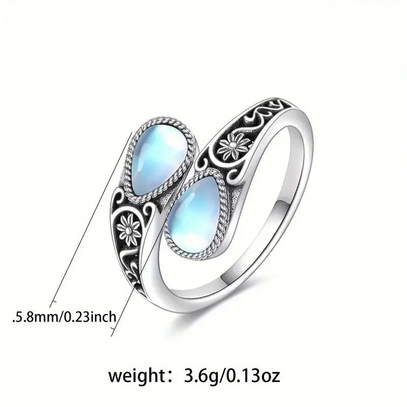 Eleganter Ring mit Mondsteinblume