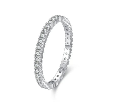 Minimalistischer Ewigkeitsring