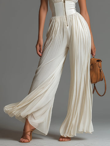 Weißer Chiffon-Jumpsuit mit V-Ausschnitt und weitem Bein