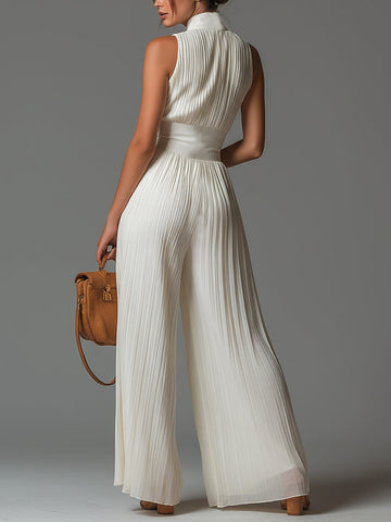 Weißer Chiffon-Jumpsuit mit V-Ausschnitt und weitem Bein