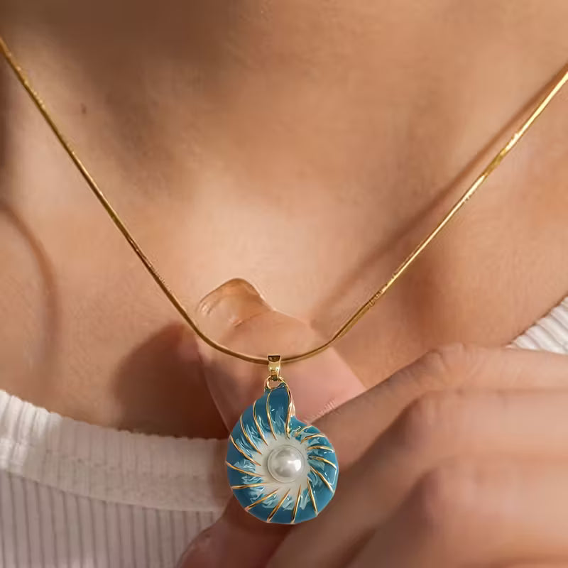 Muschel-Perlen-Goldkette