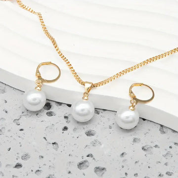 Elegantes Perlen-Halsketten-Set