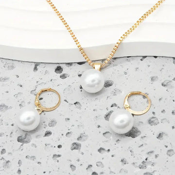Elegantes Perlen-Halsketten-Set