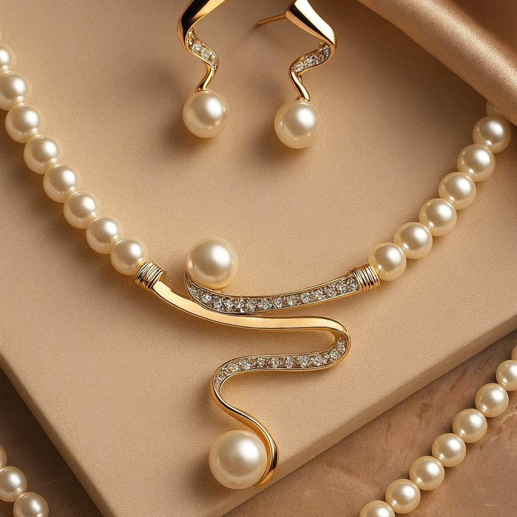 Elegantes Naturperlen-Halsketten-Set