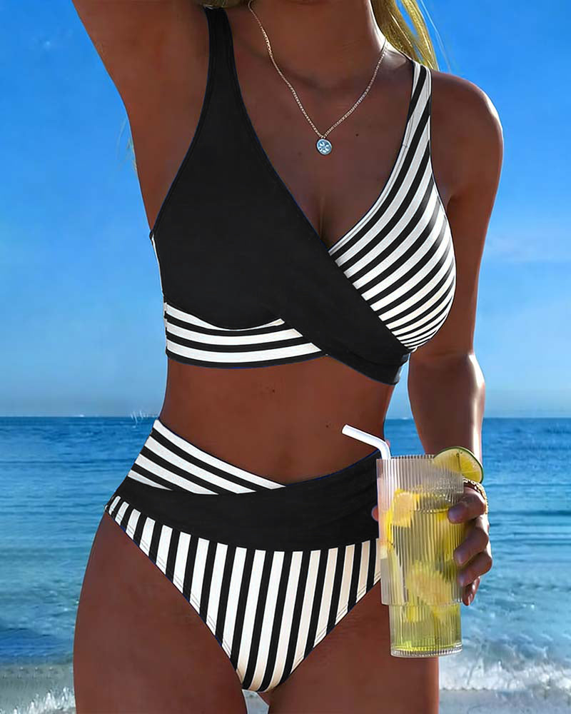 Bikini mit Kreuzstreifen Druck