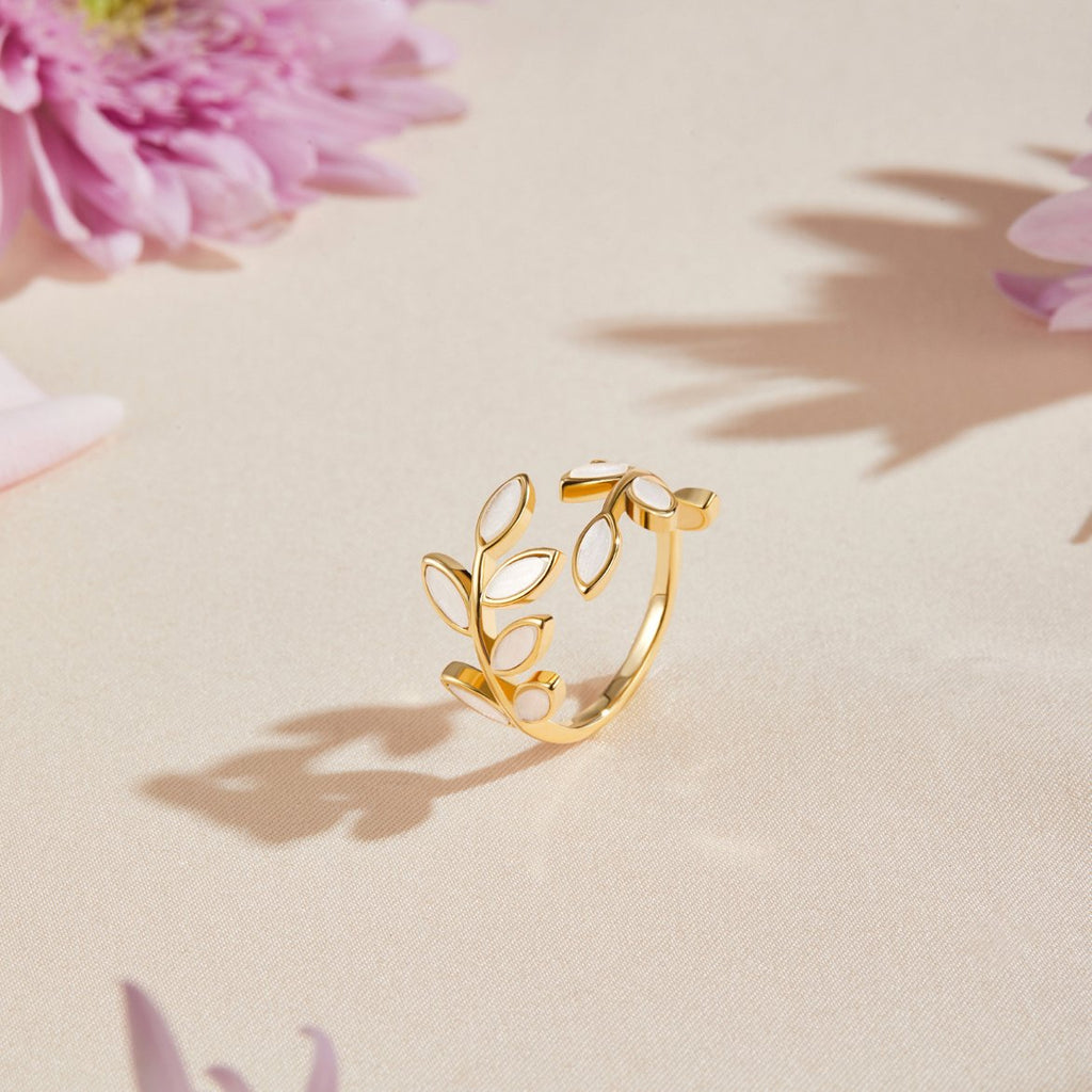 Gold Blatt Ring