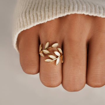 Gold Blatt Ring