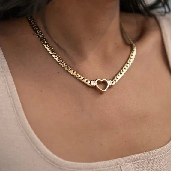 Vali Herz Choker