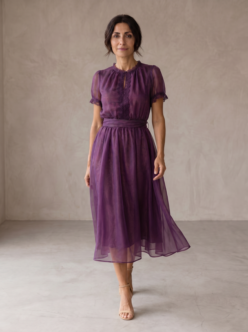 Flavia | Maxi Kleid mit Tropfenausschnitt und Spitze aus Chiffon