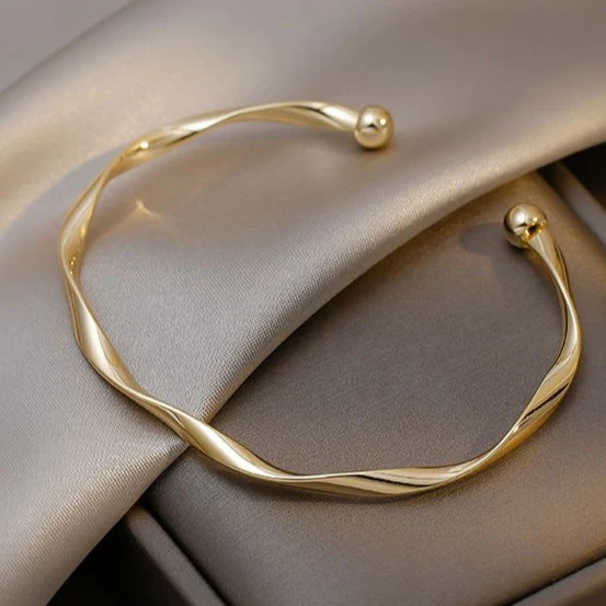 Elegante goldene Armband