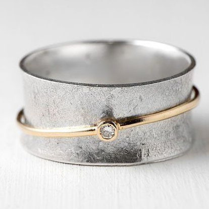 Eleganter Goldener Ring™ – Silber & Glanz