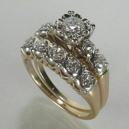 Vintage Funkelnder Goldener Ring
