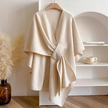 Langer Poncho Schal