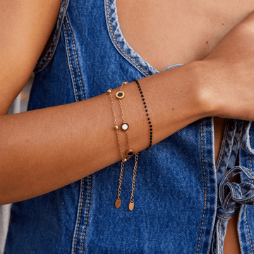 Onyx- und Weißstein-Armband