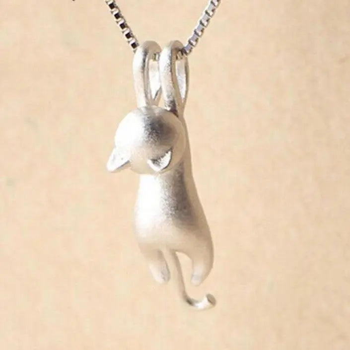 Fröhliche Kette mit Silbernem Kätzchen 925
