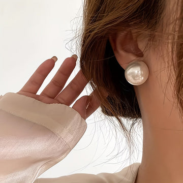 Die Statement Perlen Stecker Ohrringe